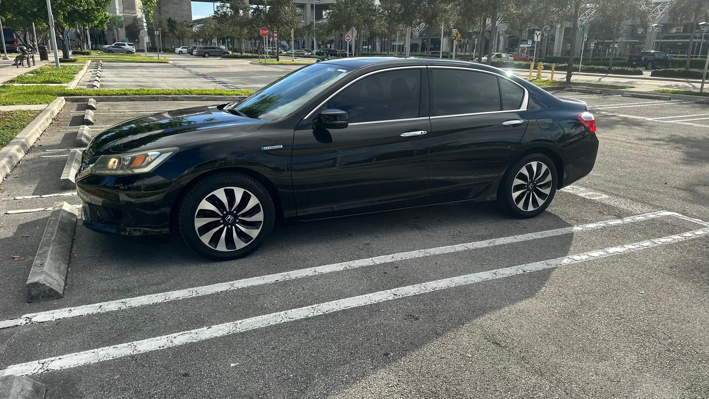 Honda Accord Hybrid 2015 in Miami, FL