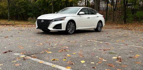 Nissan Altima 2024