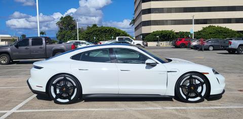 Porsche Taycan 2022