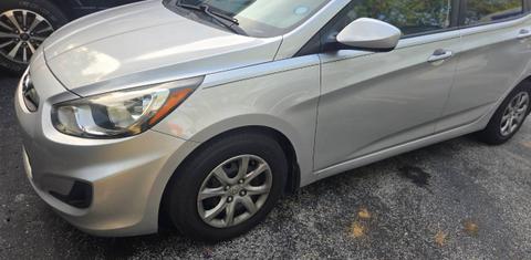 Hyundai Accent 2013