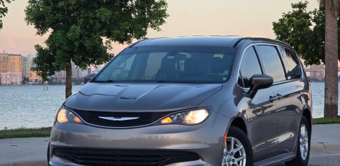 Chrysler Pacifica 2017