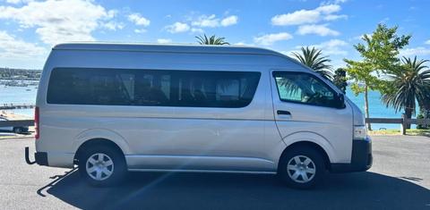 Toyota HIACE 2015