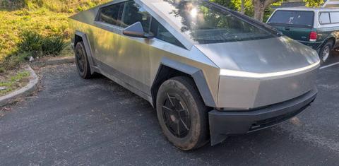 Tesla Cybertruck 2024