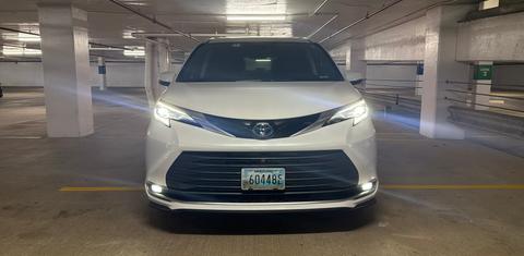 Toyota Sienna 2024