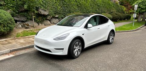 Tesla Model Y 2024