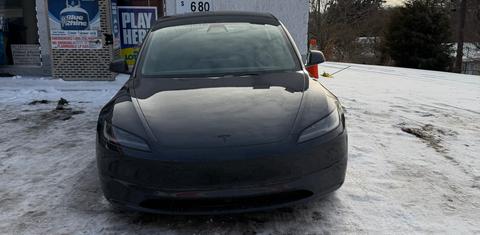 Tesla Model 3 2025