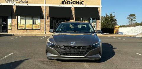 Hyundai Elantra 2021
