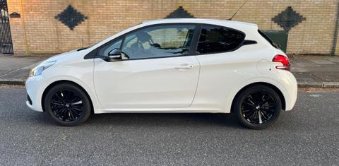 Peugeot 208 2018