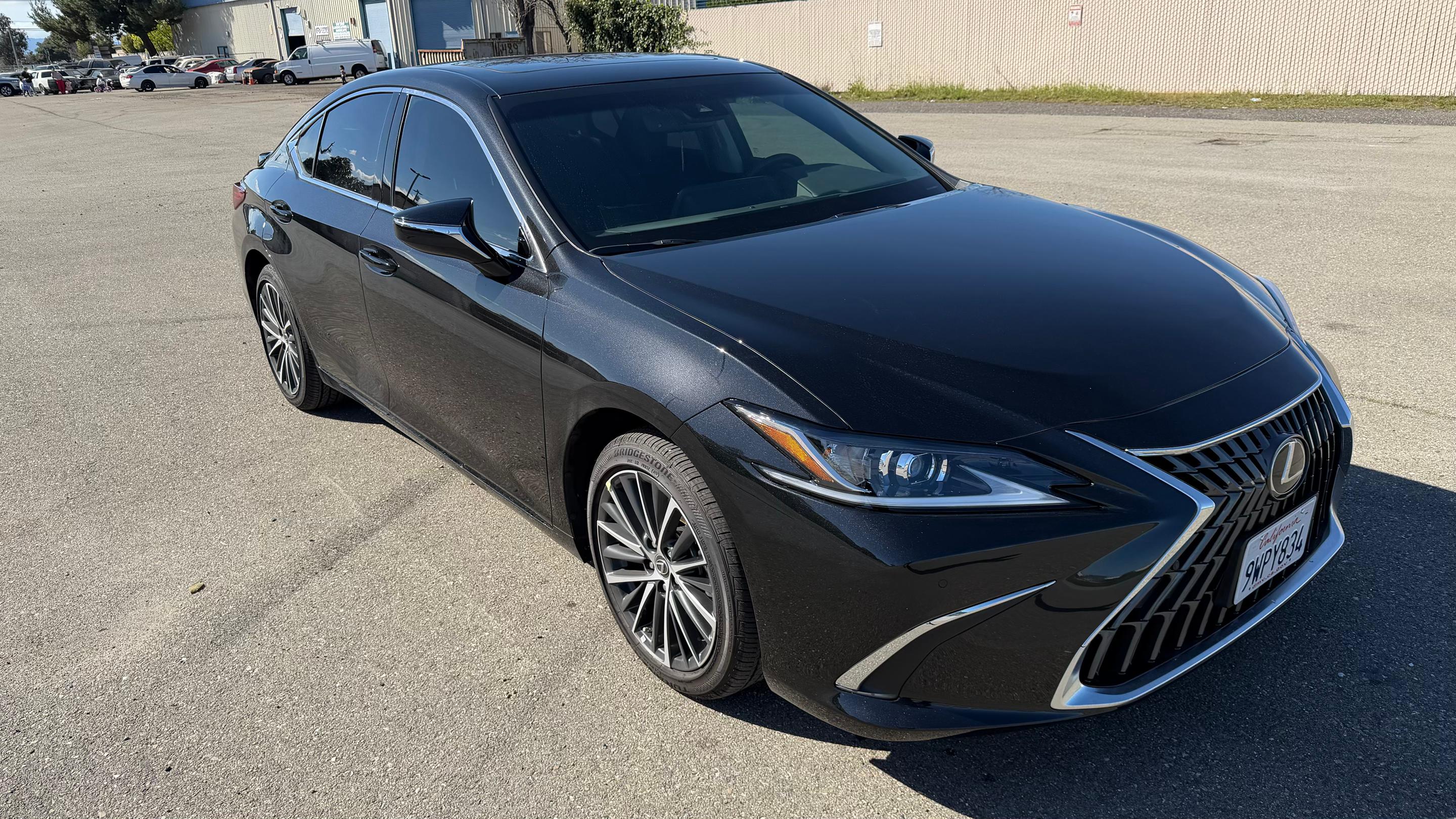 Lexus ES 2025 in 