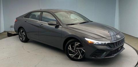Hyundai Elantra 2024