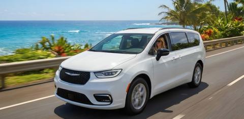 Chrysler Pacifica 2024