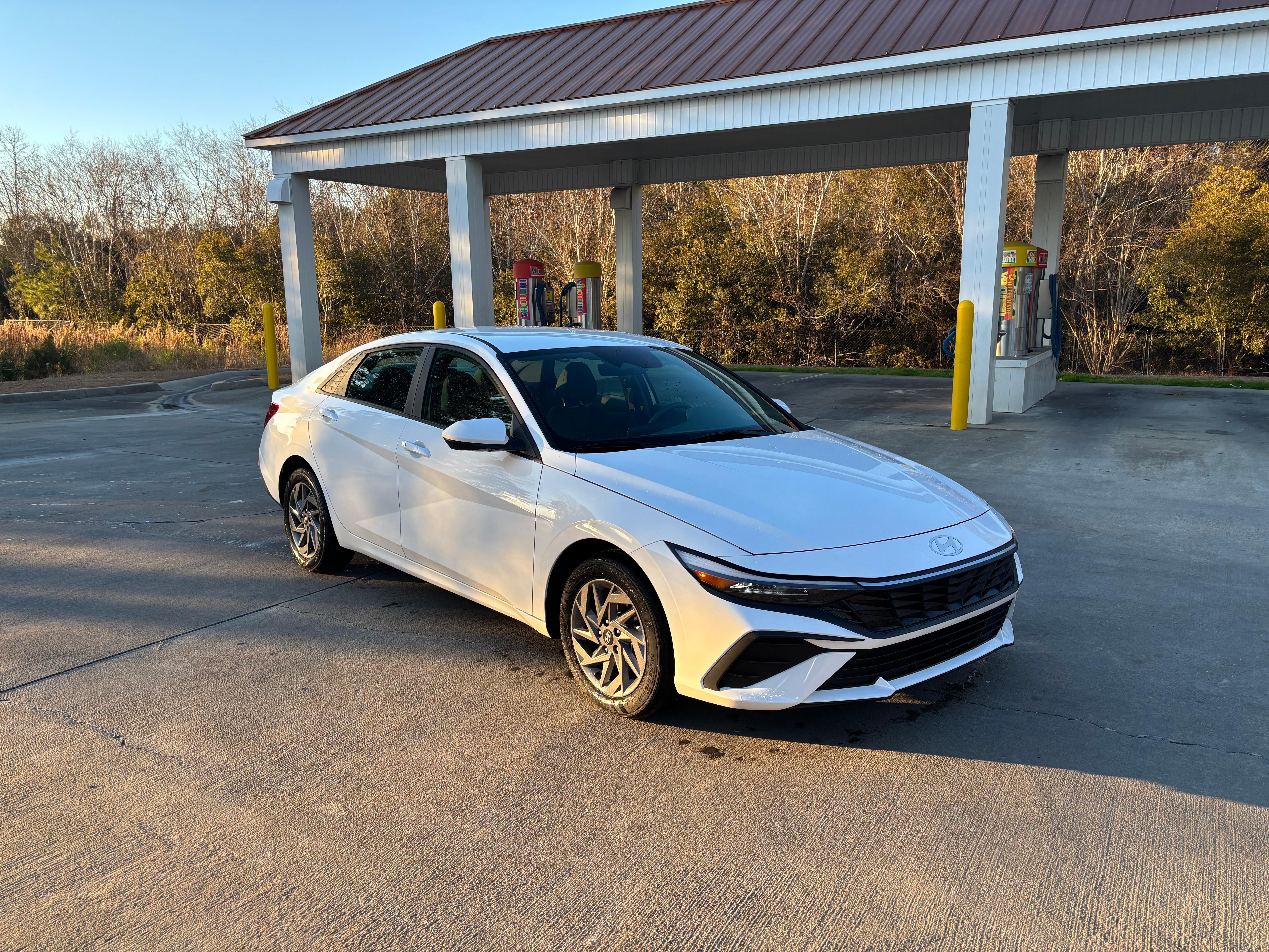 Hyundai Elantra 2024 in Greensboro, NC