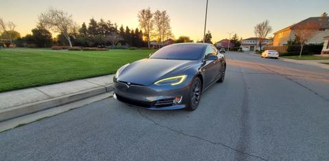 Tesla Model S 2019