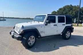 Jeep Wrangler Unlimited 2016 in Arlington