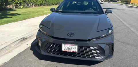 Toyota Camry Hybrid 2025