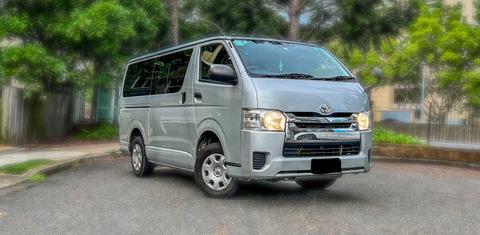 Toyota HIACE 2015