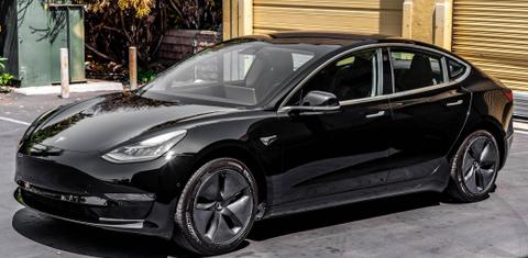 Tesla Model 3 2018