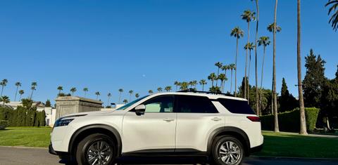 Nissan Pathfinder 2025