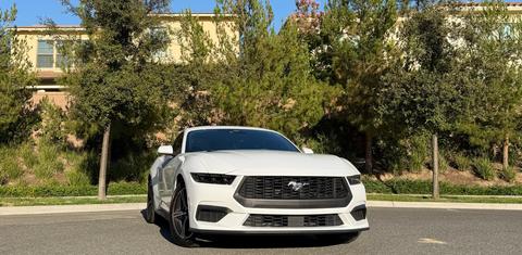 Ford Mustang 2025