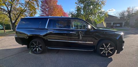 Cadillac Escalade ESV 2016