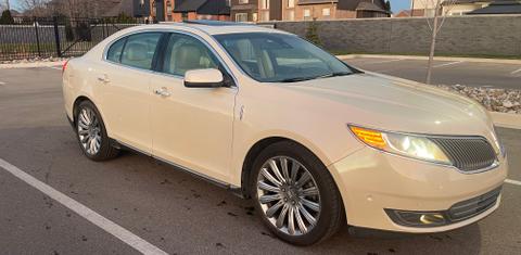 Lincoln MKS 2014