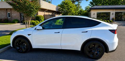 Tesla Model Y 2021