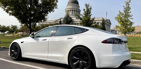 Tesla Model S 2021