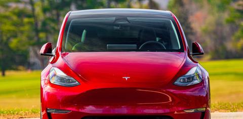 Tesla Model Y 2024