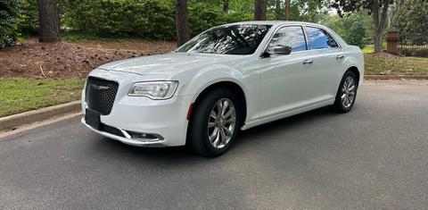 Chrysler 300 2019