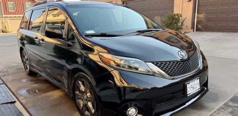 Toyota Sienna 2016
