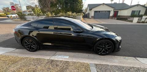 Tesla Model S 2021
