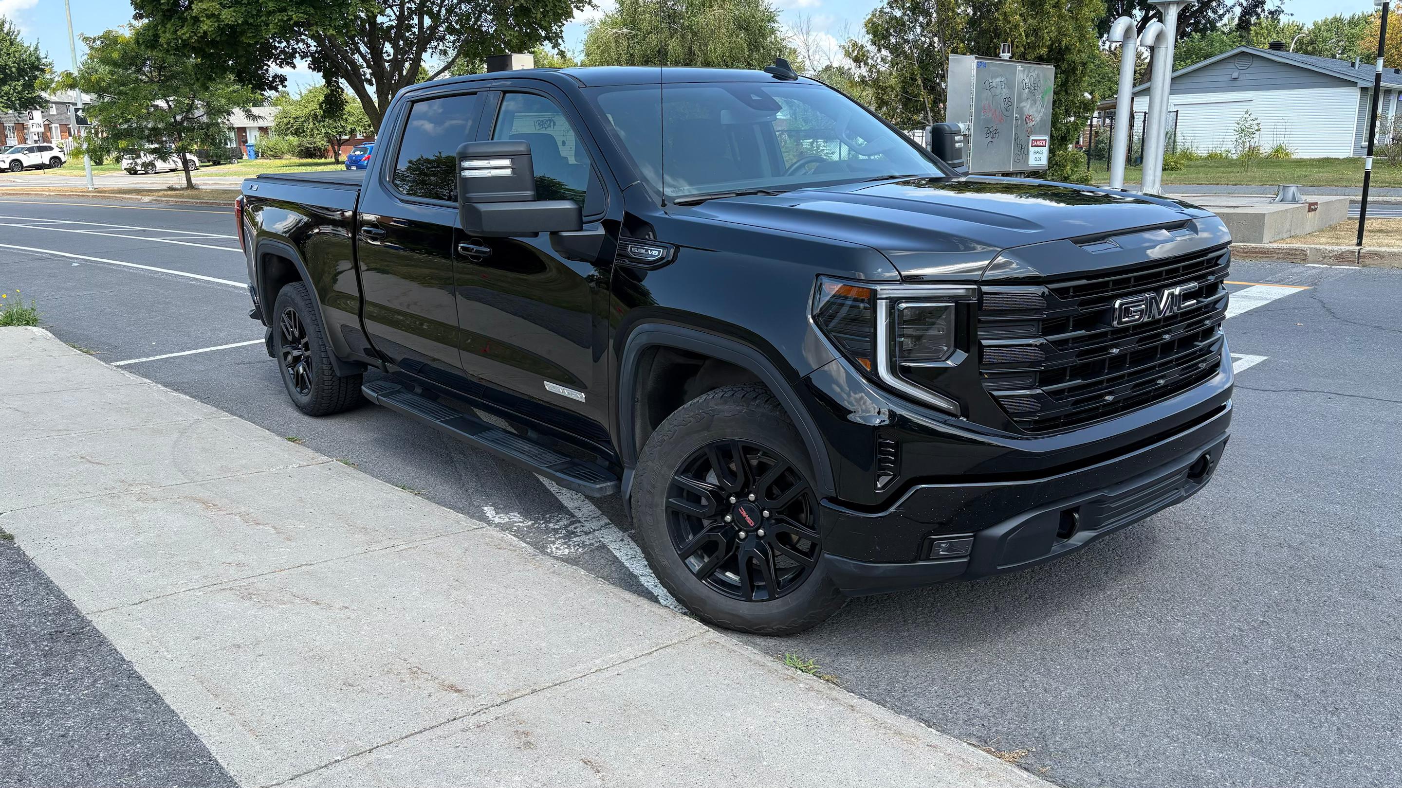 GMC Sierra 1500 2024 à Longueuil, QC