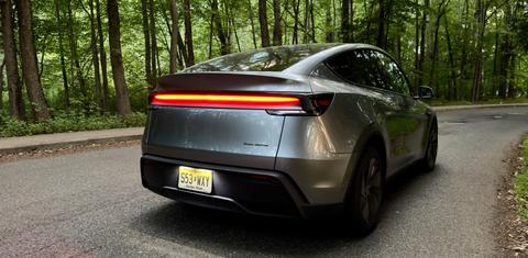 Tesla Model Y 2026