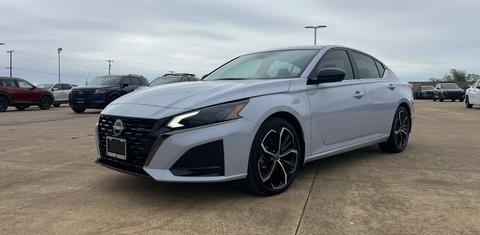 Nissan Altima 2025