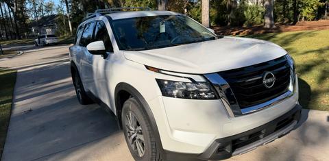 Nissan Pathfinder 2025
