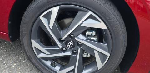 Hyundai Elantra 2025