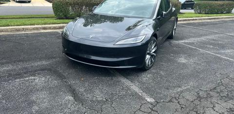 Tesla Model 3 2024
