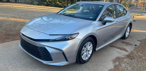 Toyota Camry Hybrid 2025