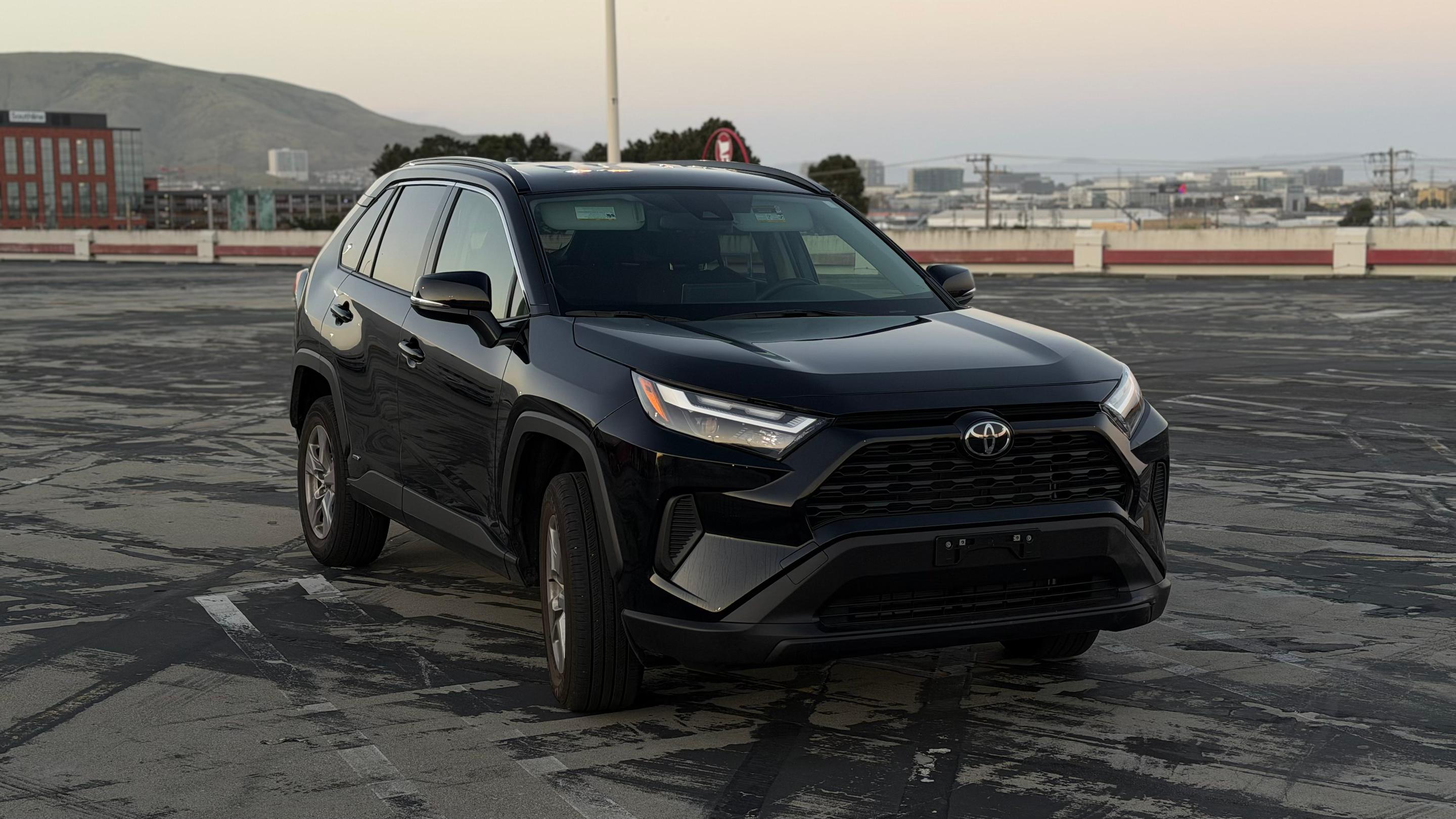 Toyota RAV4 Hybrid 2025 in 