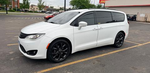 Chrysler Pacifica 2020