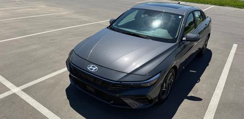 Hyundai Elantra 2025