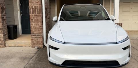 Tesla Model Y 2026