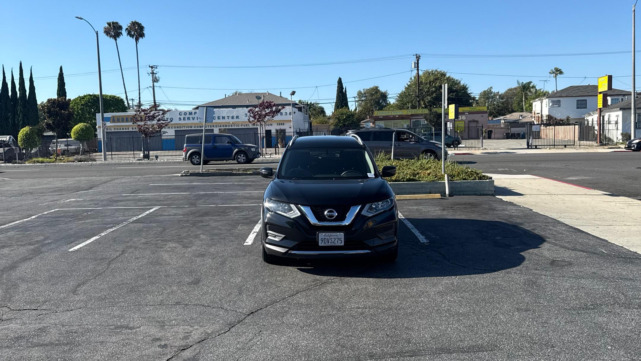 Nissan Rogue 2017 in Los Angeles, CA