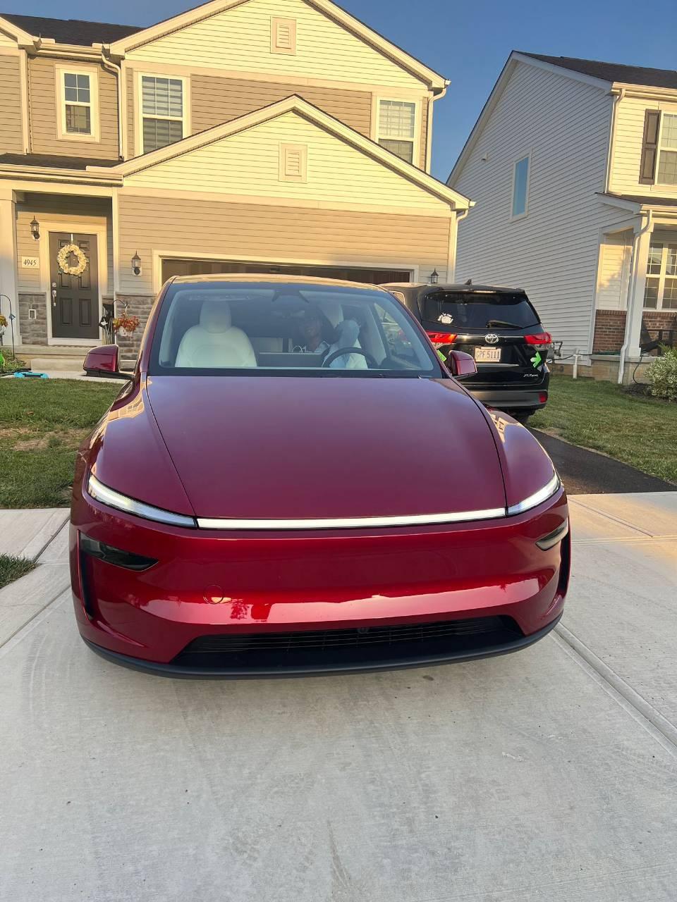 Tesla Model Y 2026 in Columbus, OH