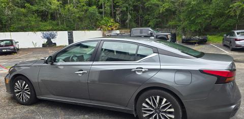 Nissan Altima 2023