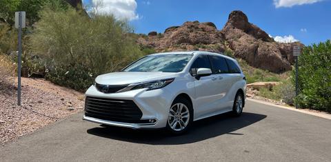 Toyota Sienna 2023