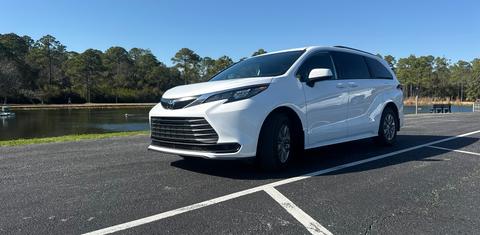 Toyota Sienna 2026