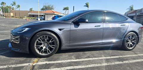Tesla Model S 2021
