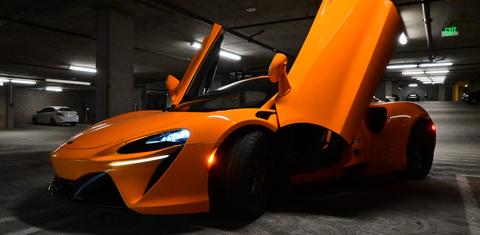 McLaren Artura 2023