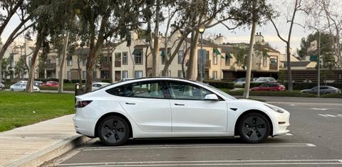 Tesla Model 3 2022